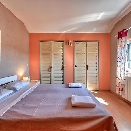 Apartment Oscar Pula